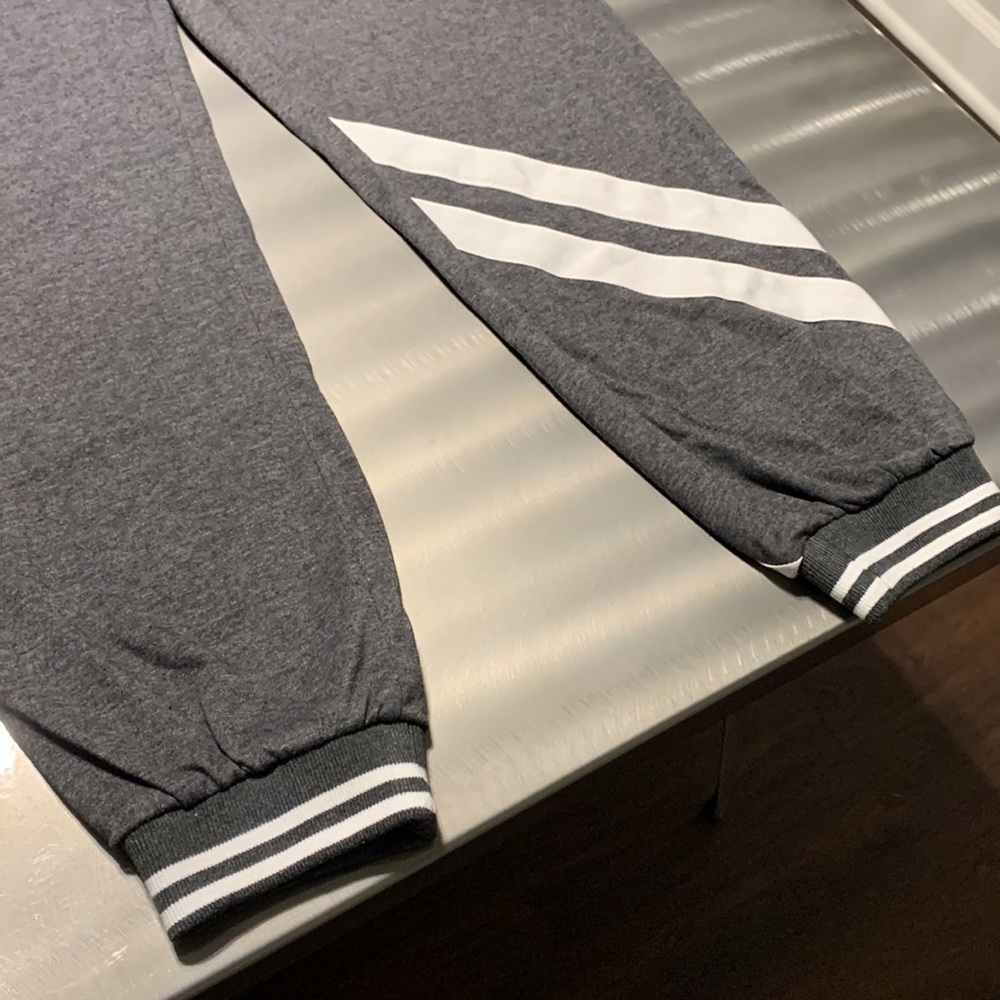 Sykooria Charcoal Heather Jogger with White Stripes Size S NWOT